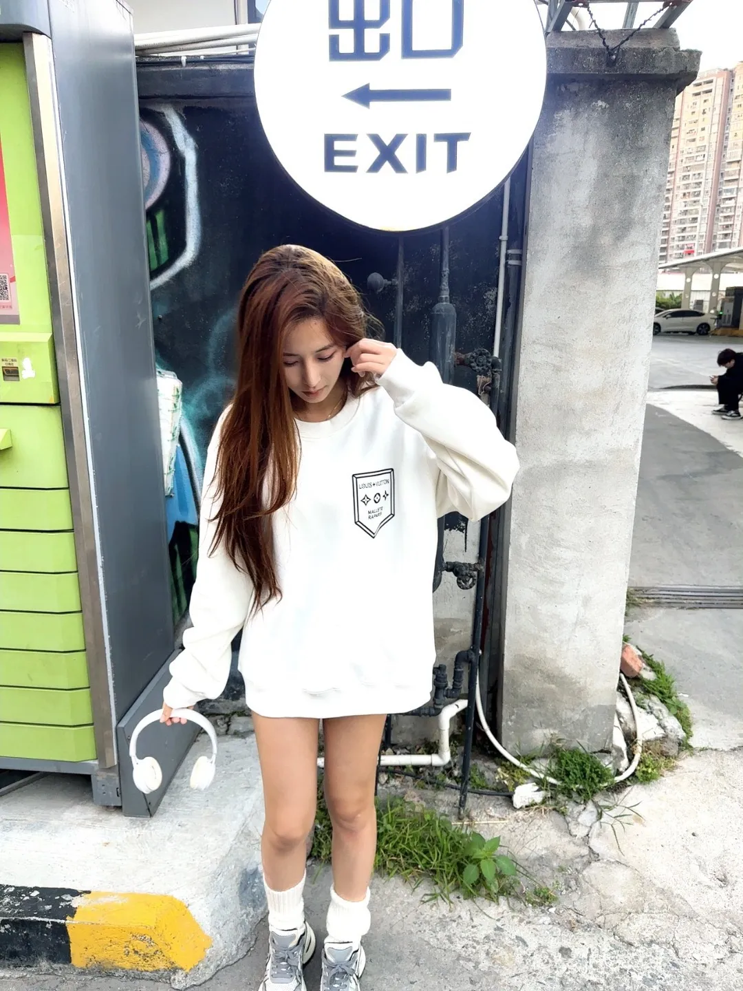 Louis Vuitton/Louis Vuitton shield crew neck sweatshirt